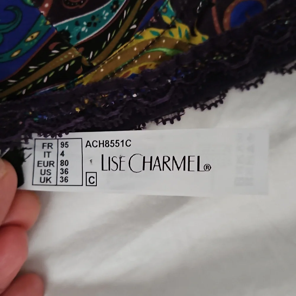 Lise Charmel bra "36C" - Picture 5 of 5